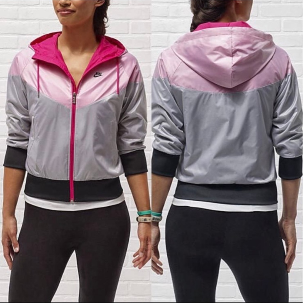 RETRO Nike Cropped Windbreaker - Size Small